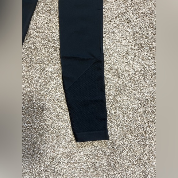 NWT Lululemon Ebb to Street Tight Size 2 - Picture 4 of 8